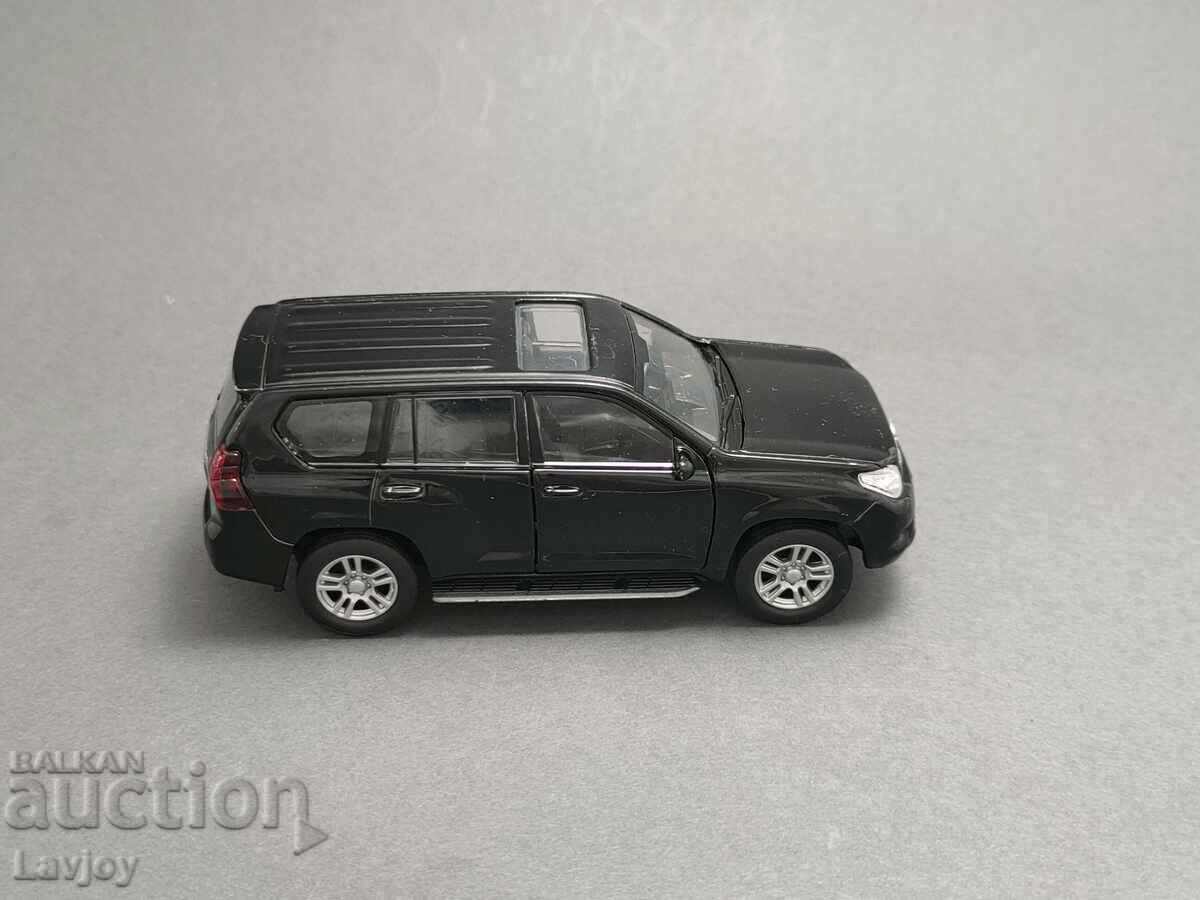 Delivery of Toyota Land cruiser metal toy car Delivery of Toyota Land cruiser metal toy car