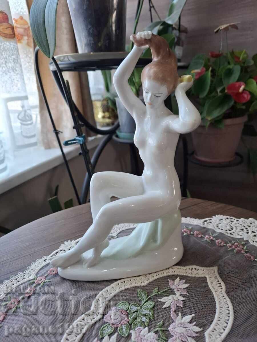 Hungarian porcelain figure with price 190.00 BGN | € 97.15