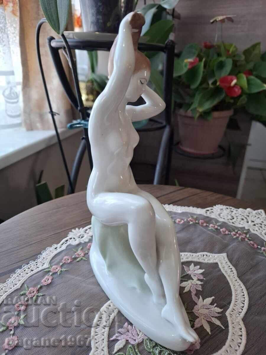 Hungarian porcelain figure - 5