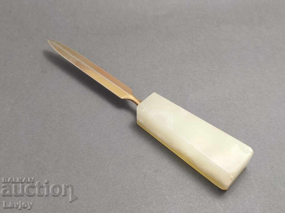 Delivery of Retro letter opener Delivery of Retro letter opener