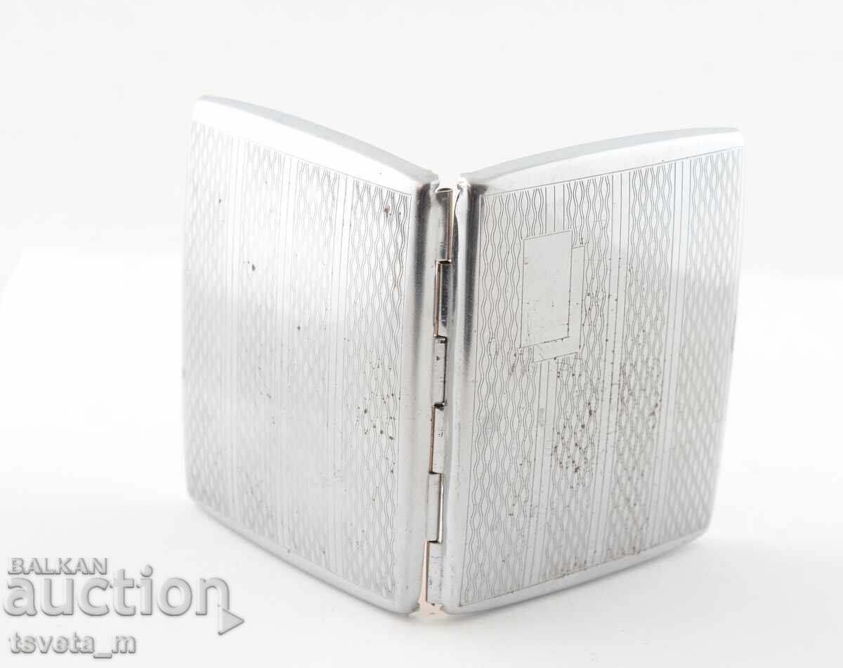 Delivery of Antique snuff box Delivery of Antique snuff box