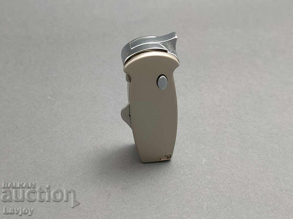 Lighter with folding automatic knife with price 25.00 BGN | € 12.78