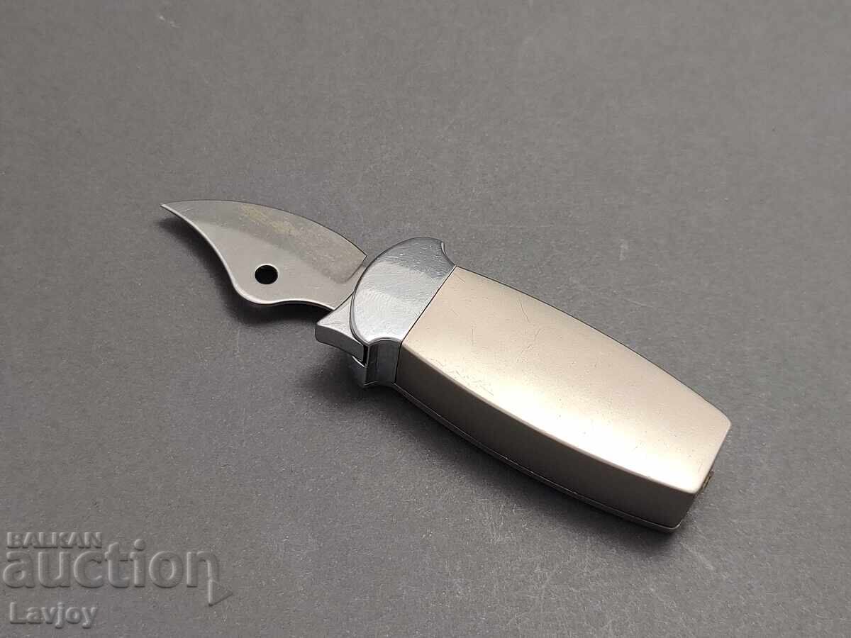 Auction  Lighter with folding automatic knife