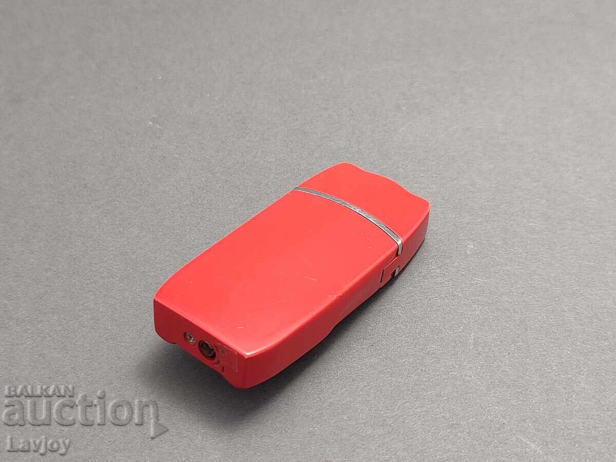 Delivery of Retro lighter erotic scene Delivery of Retro lighter erotic scene