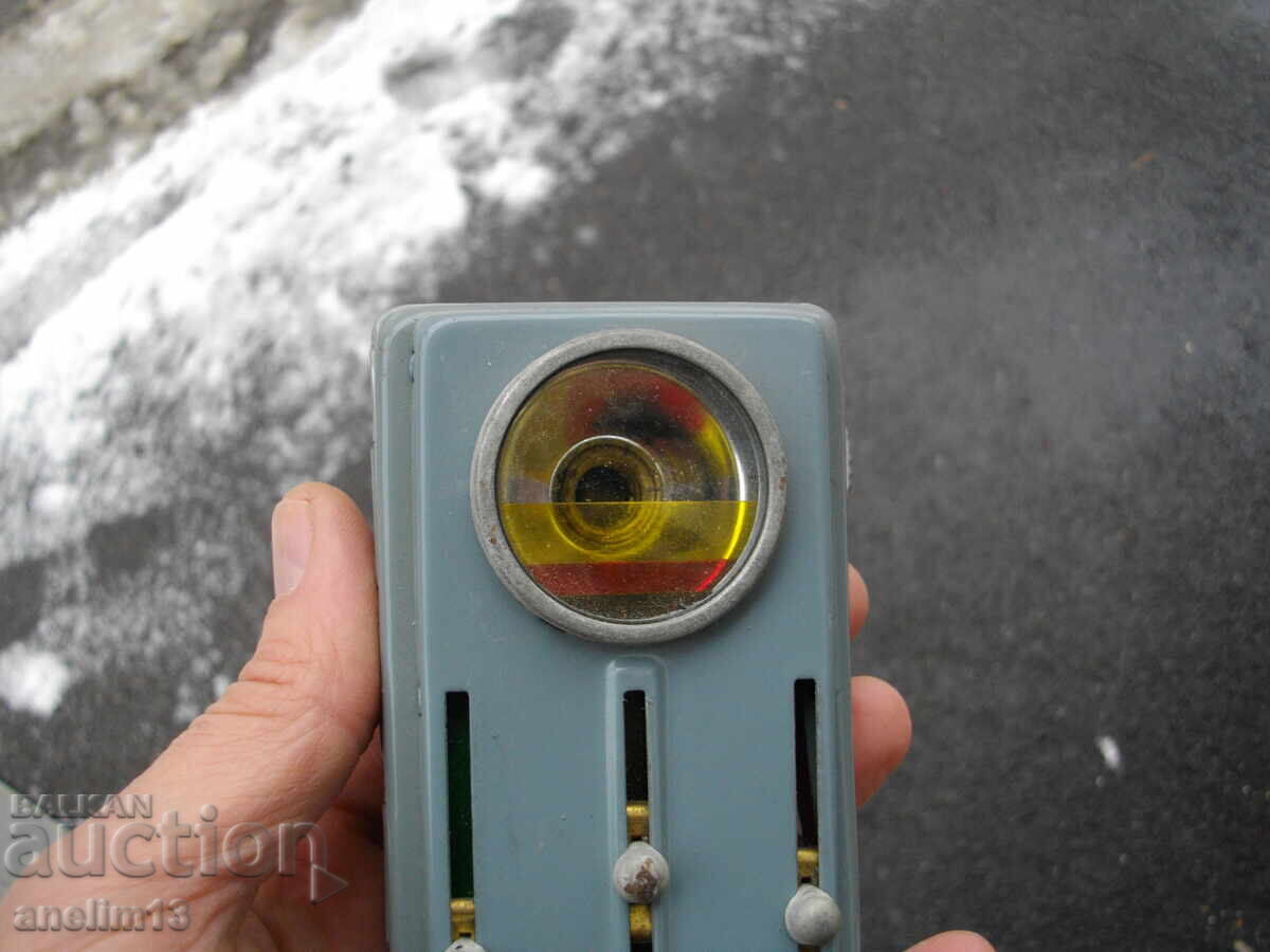 MILITARY FLASHLIGHT NEW MINT 2 - 6