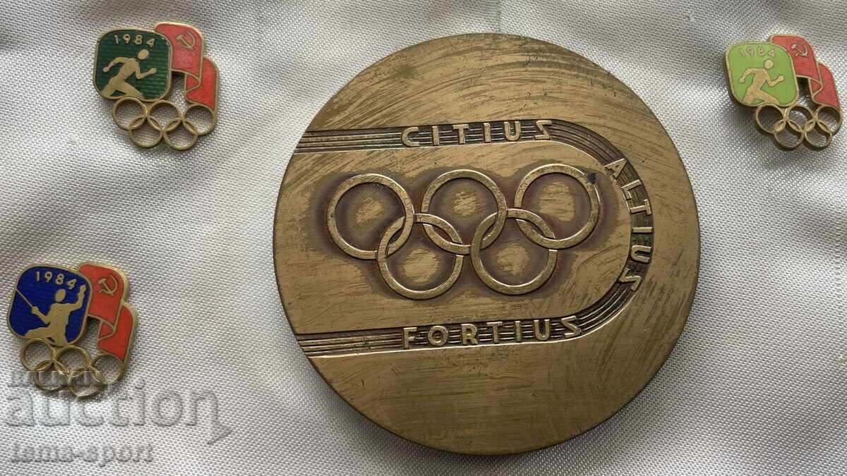 1373 USSR Olympic insignia plaque Olympics Los Angeles 1984 - 5 1373 USSR Olympic insignia plaque Olympics Los Angeles 1984 - 5