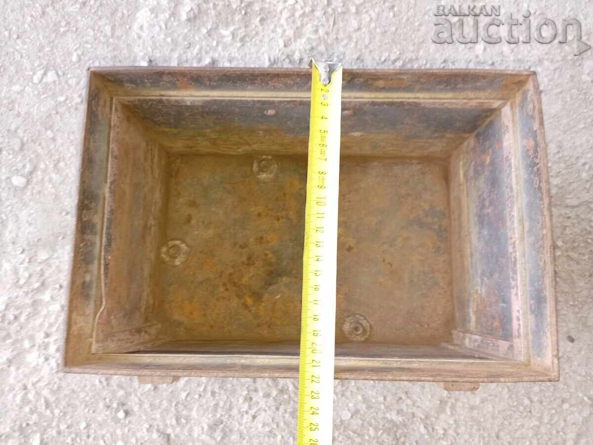 Δημοπρασία Κουτί ενός παλιού γερμανικού στρατιωτικού ραδιοφωνικού σταθμού Torn Eb BERTA WW2 Δημοπρασία Κουτί ενός παλιού γερμανικού στρατιωτικού ραδιοφωνικού σταθμού Torn Eb BERTA WW2