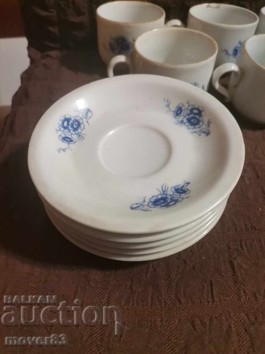 Porcelain service. Incomplete with price 1.29 BGN | € 0.66 Porcelain service. Incomplete with price 1.29 BGN | € 0.66