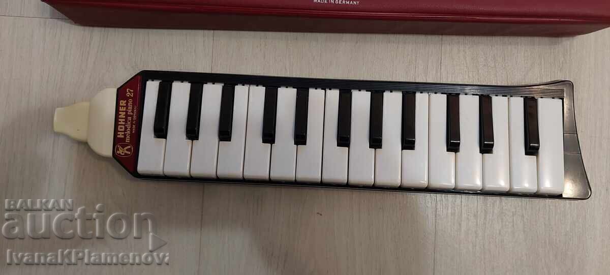 Пиано тип хармоника HOHNER Германия за ценители