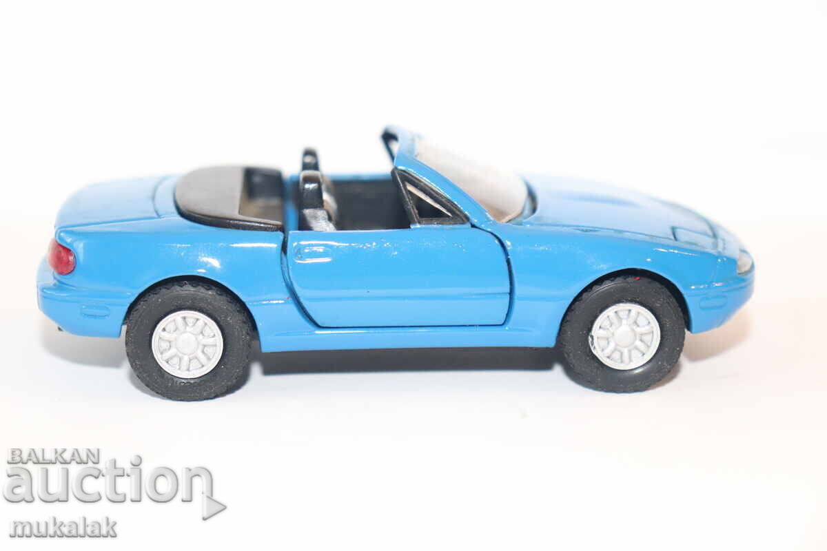 Δημοπρασία YONEZAWA 1/43;;; MAZDA MX 5 MODEL CARRIER Δημοπρασία YONEZAWA 1/43;;; MAZDA MX 5 MODEL CARRIER