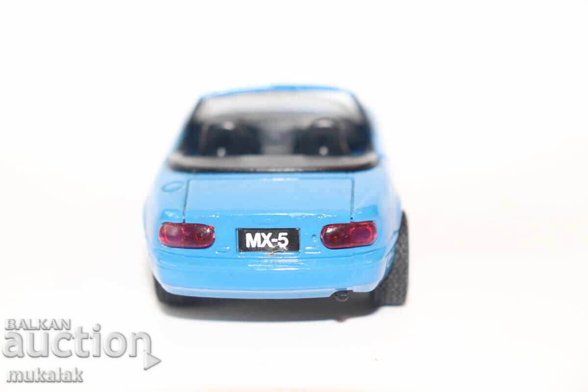 Παράδοση YONEZAWA 1/43;;; MAZDA MX 5 MODEL CARRIER Παράδοση YONEZAWA 1/43;;; MAZDA MX 5 MODEL CARRIER