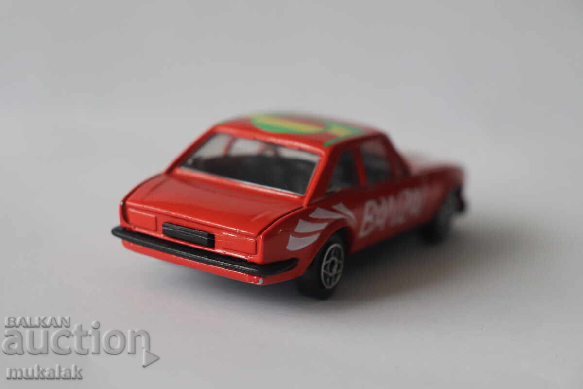 Delivery of 1:43 SOLIDO PEUGEOT 504 COUPE CAR MODEL Delivery of 1:43 SOLIDO PEUGEOT 504 COUPE CAR MODEL
