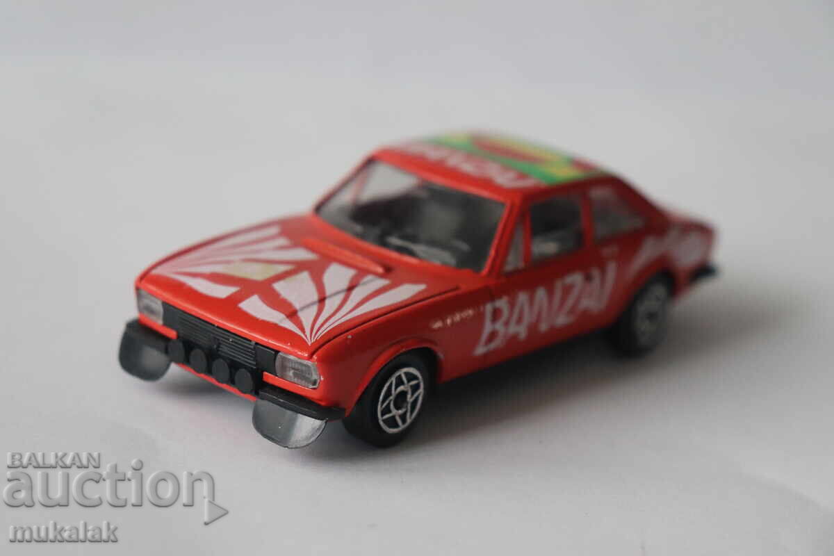 1:43 SOLIDO PEUGEOT 504 COUPE CAR MODEL - 5 1:43 SOLIDO PEUGEOT 504 COUPE CAR MODEL - 5