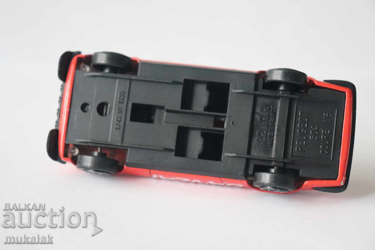 1:43 SOLIDO PEUGEOT 504 COUPE CAR MODEL - 6 1:43 SOLIDO PEUGEOT 504 COUPE CAR MODEL - 6