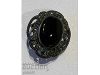 стара сребърна брошка