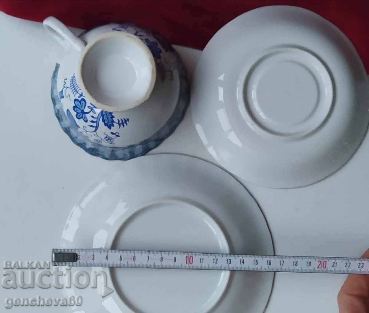 Auction Unique porcelain triple set in blue for tea Auction Unique porcelain triple set in blue for tea