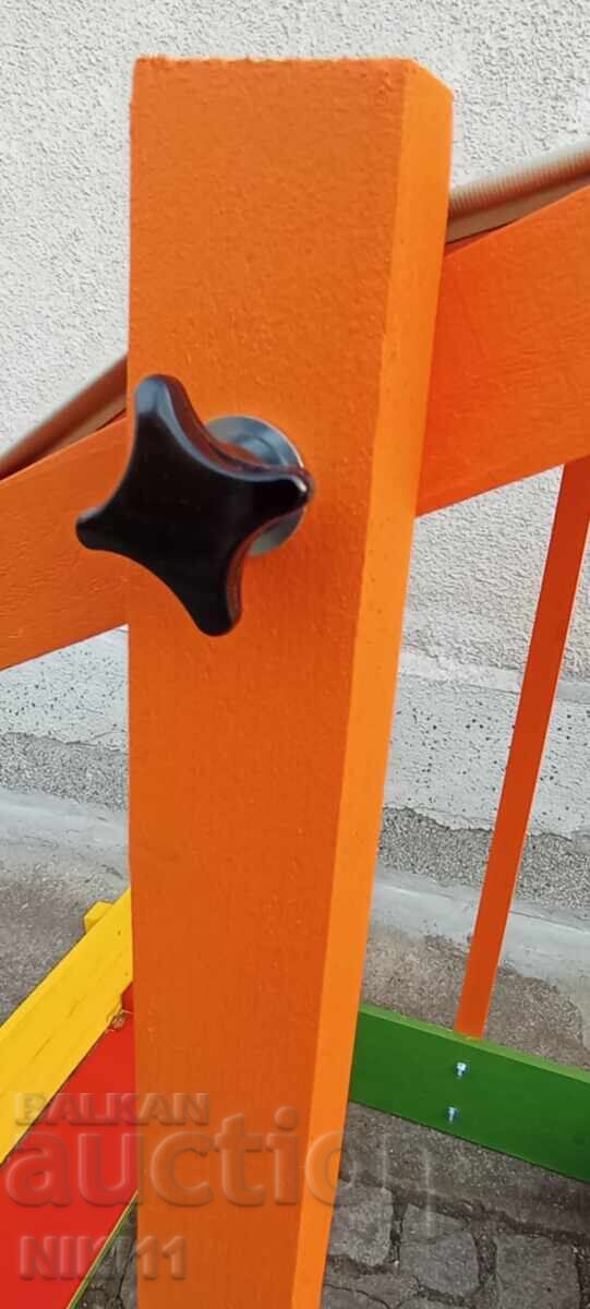 Delivery of Children's wooden sandbox with canopy and benches Delivery of Children's wooden sandbox with canopy and benches