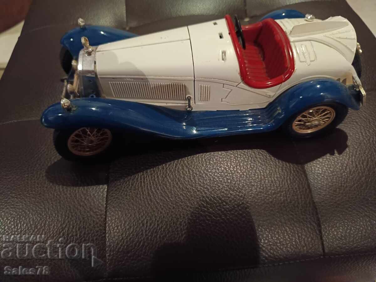 Auction Retro metal car Auction Retro metal car