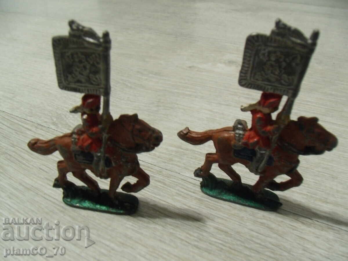 No.*7892 two old metal / lead figures with price 20.00 BGN | € 10.23 No.*7892 two old metal / lead figures with price 20.00 BGN | € 10.23