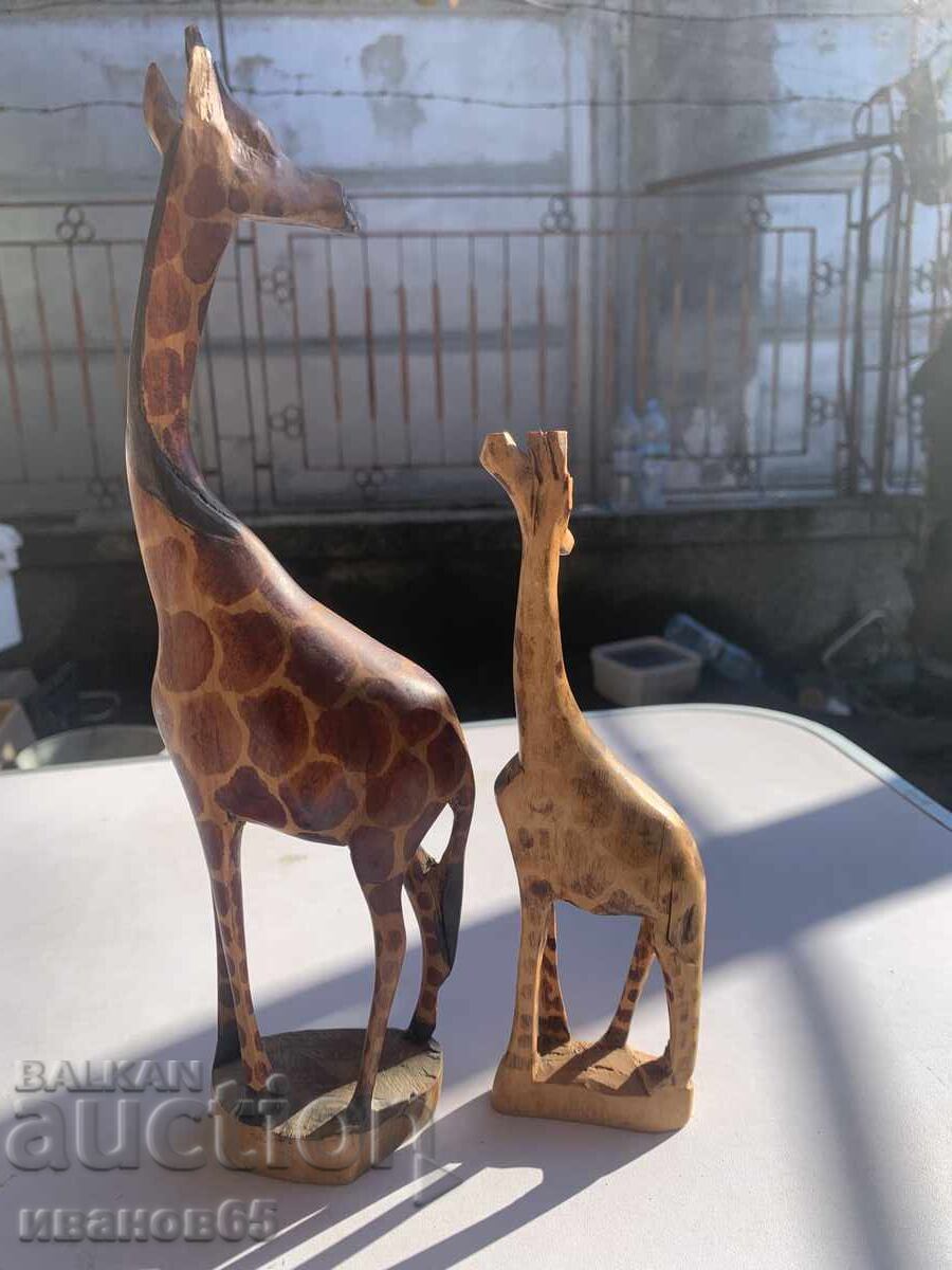 Auction wooden figure Auction wooden figure