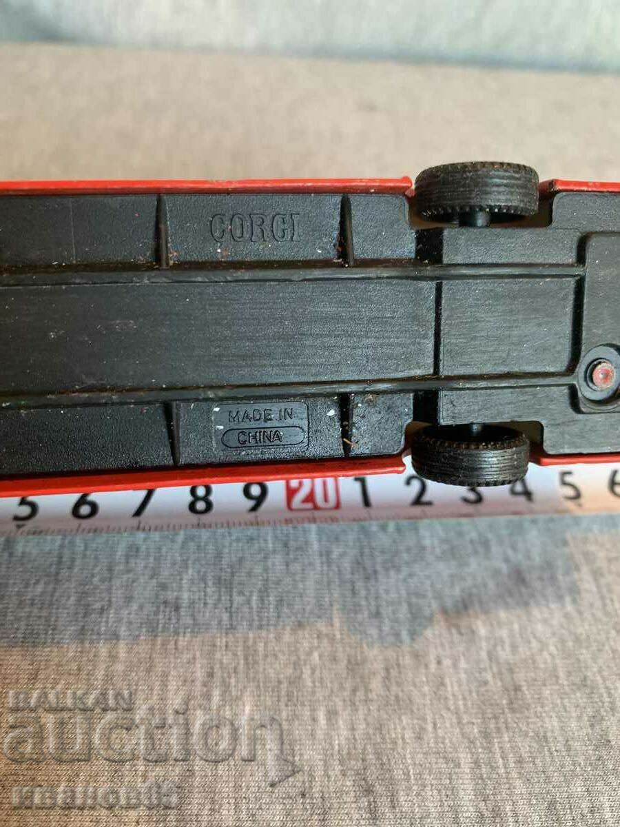 CORGI double decker bus - 6 CORGI double decker bus - 6