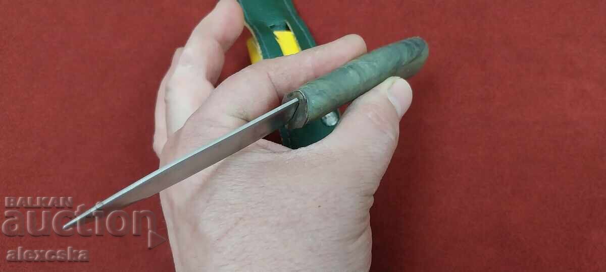 Delivery of Old knife Delivery of Old knife