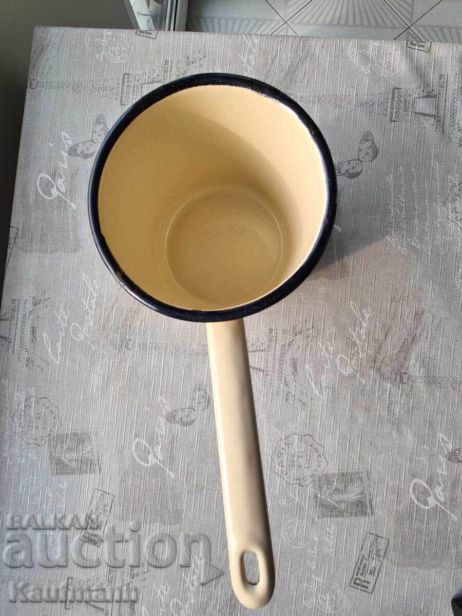 Касерола емайлирана Касерола емайлирана