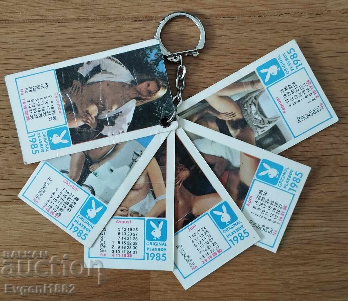 Livrarea Calendar pentru breloc Playboy Original 1985