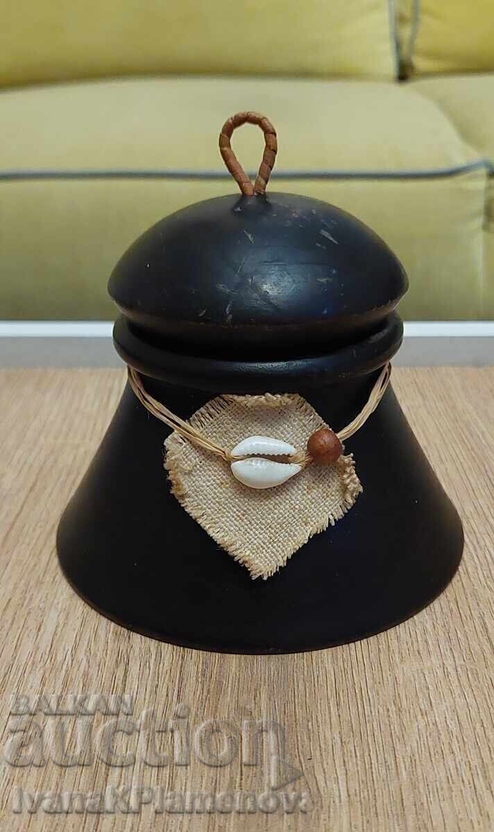 Wooden box for connoisseurs