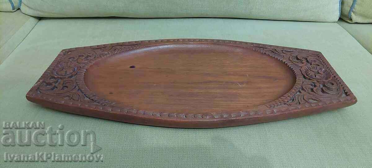 Auction  Woodcarving panel tray for connoisseurs