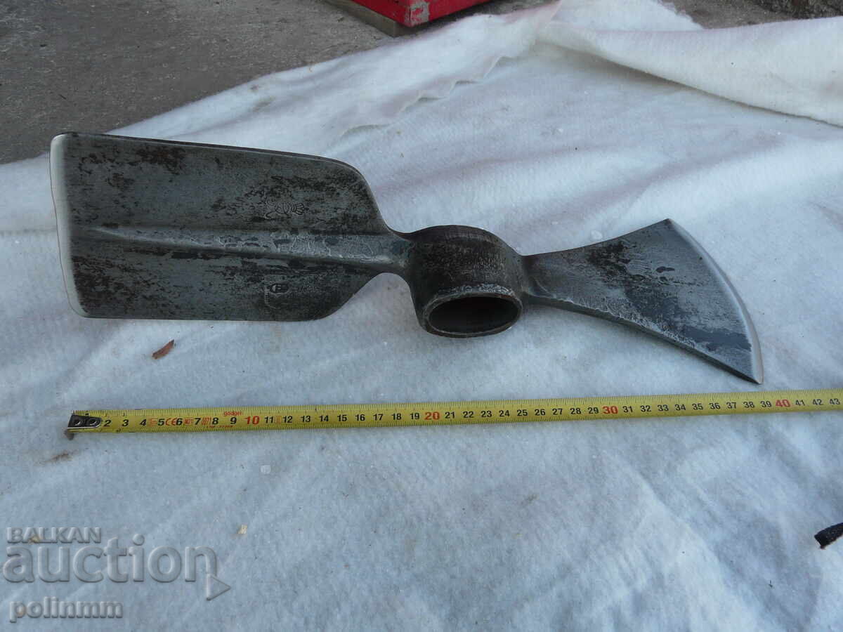 Εργαλείο τάφρου WW 1 με τιμή 100.00 BGN | € 51.13 Εργαλείο τάφρου WW 1 με τιμή 100.00 BGN | € 51.13