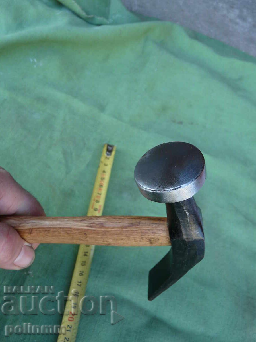 German shoemaker's hammer - 309 with price 40.00 BGN | € 20.45 German shoemaker's hammer - 309 with price 40.00 BGN | € 20.45
