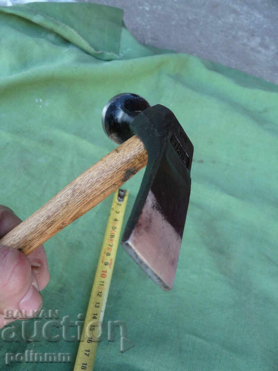 Auction German shoemaker's hammer - 309 Auction German shoemaker's hammer - 309