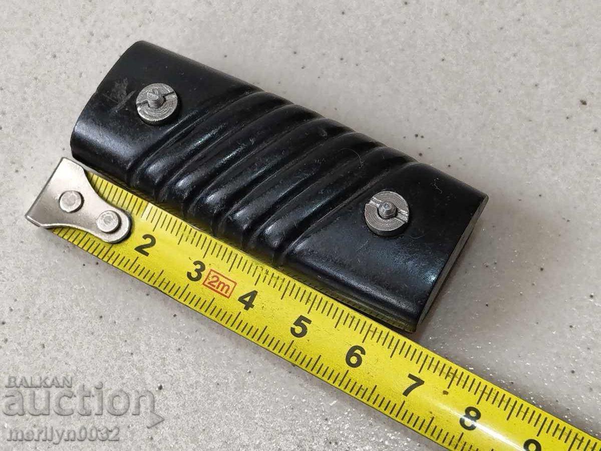 Delivery of Chirenyi with screws for the knife of the day-servant