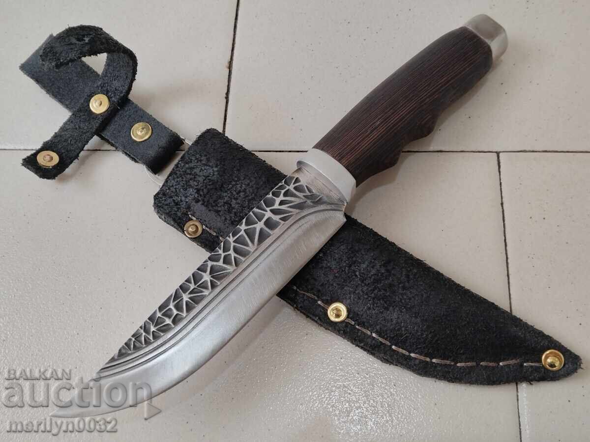Auction An old tourist knife with a dagger blade Auction An old tourist knife with a dagger blade