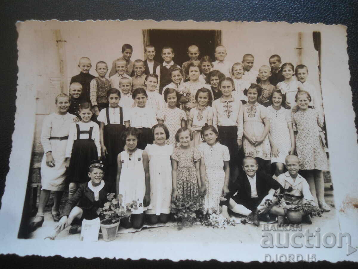 Old postcard, LEONAR