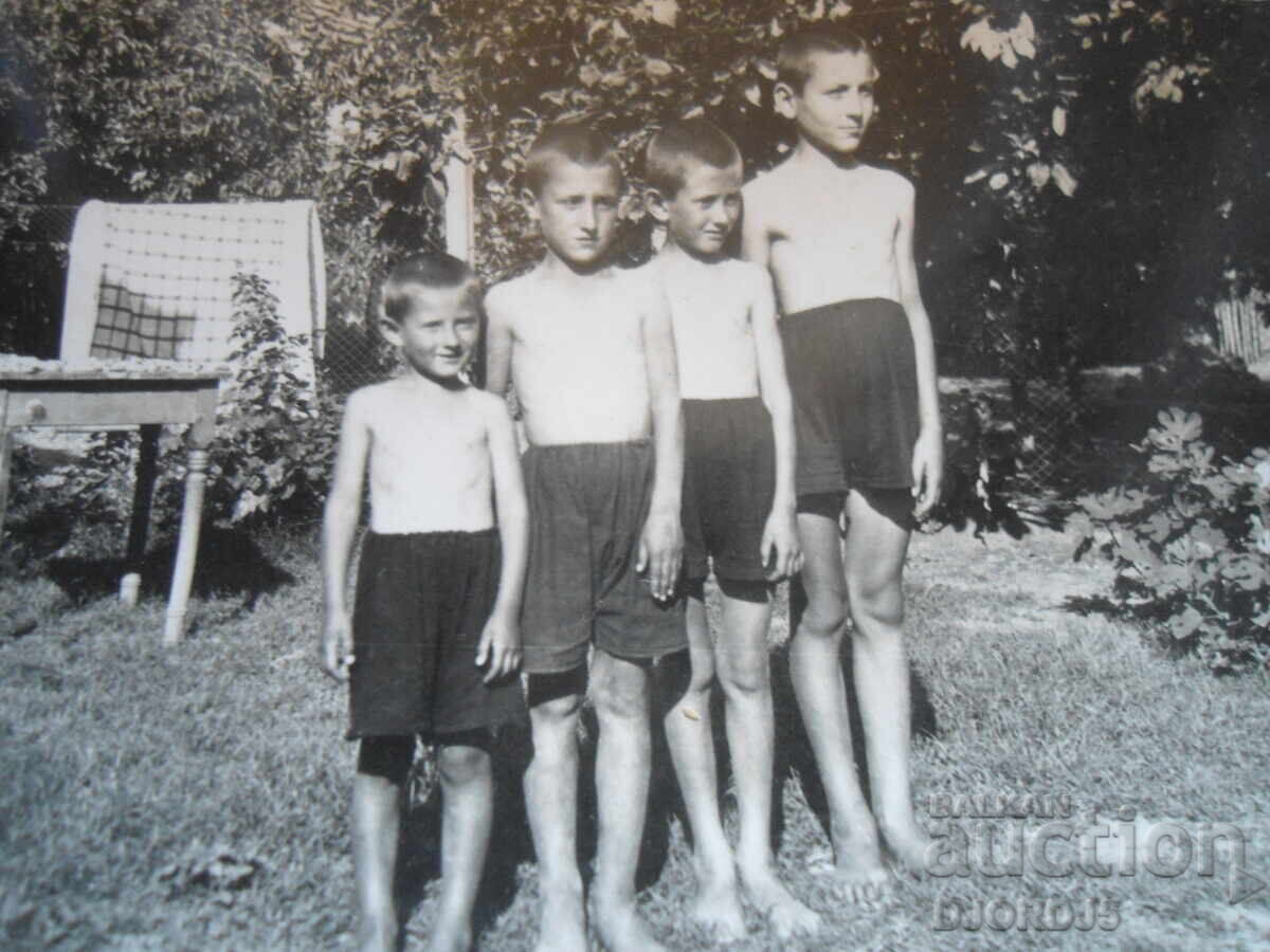 old photo with price 1.00 BGN | € 0.51 old photo with price 1.00 BGN | € 0.51