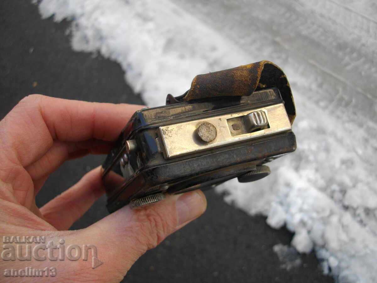 COLLECTIBLE OLD MILITARY FLASHLIGHT with price 35.00 BGN | € 17.90