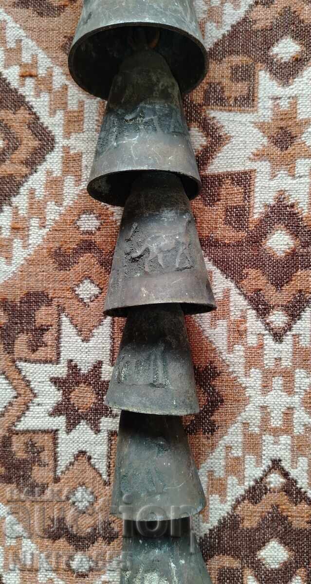 Аукцион Стар наниз от чанове,чан, хлопка, звънец, камбана, тюмбелек Аукцион Стар наниз от чанове,чан, хлопка, звънец, камбана, тюмбелек