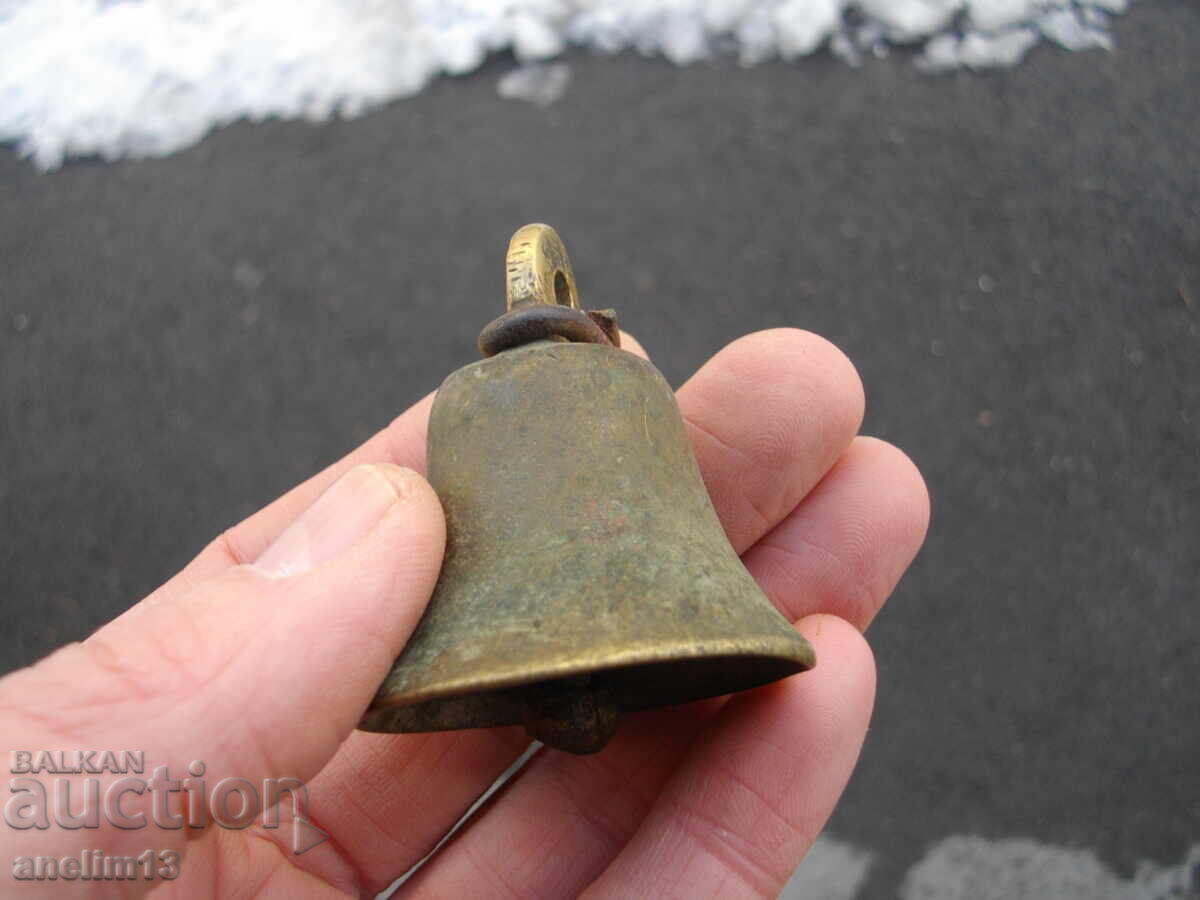 Auction OLD BRONZE BELL CHAMBER Auction OLD BRONZE BELL CHAMBER
