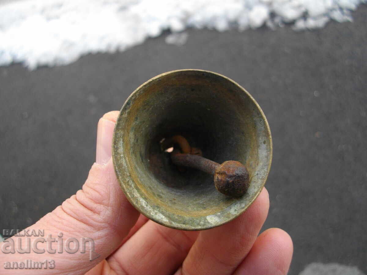 OLD BRONZE BELL CHAMBER - 5 OLD BRONZE BELL CHAMBER - 5