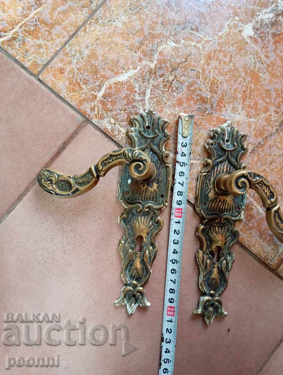 Old bronze handles with price 65.00 BGN | € 33.23 Old bronze handles with price 65.00 BGN | € 33.23