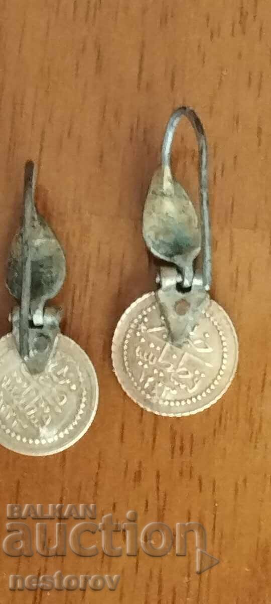 OLD GOLD EARRINGS with price 250.00 BGN | € 127.82 OLD GOLD EARRINGS with price 250.00 BGN | € 127.82