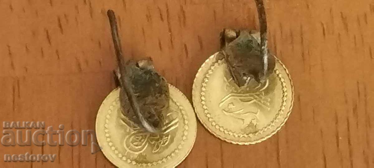 Delivery of OLD GOLD EARRINGS Delivery of OLD GOLD EARRINGS