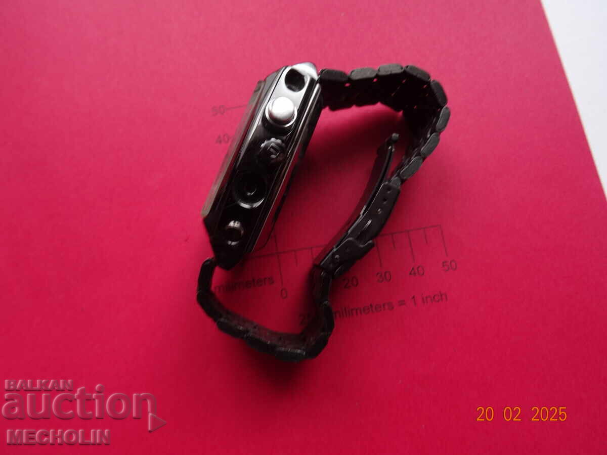 Auction COLLECTOR'S WATCH TAG Heuer MONACO AUTOMATIC Auction COLLECTOR'S WATCH TAG Heuer MONACO AUTOMATIC