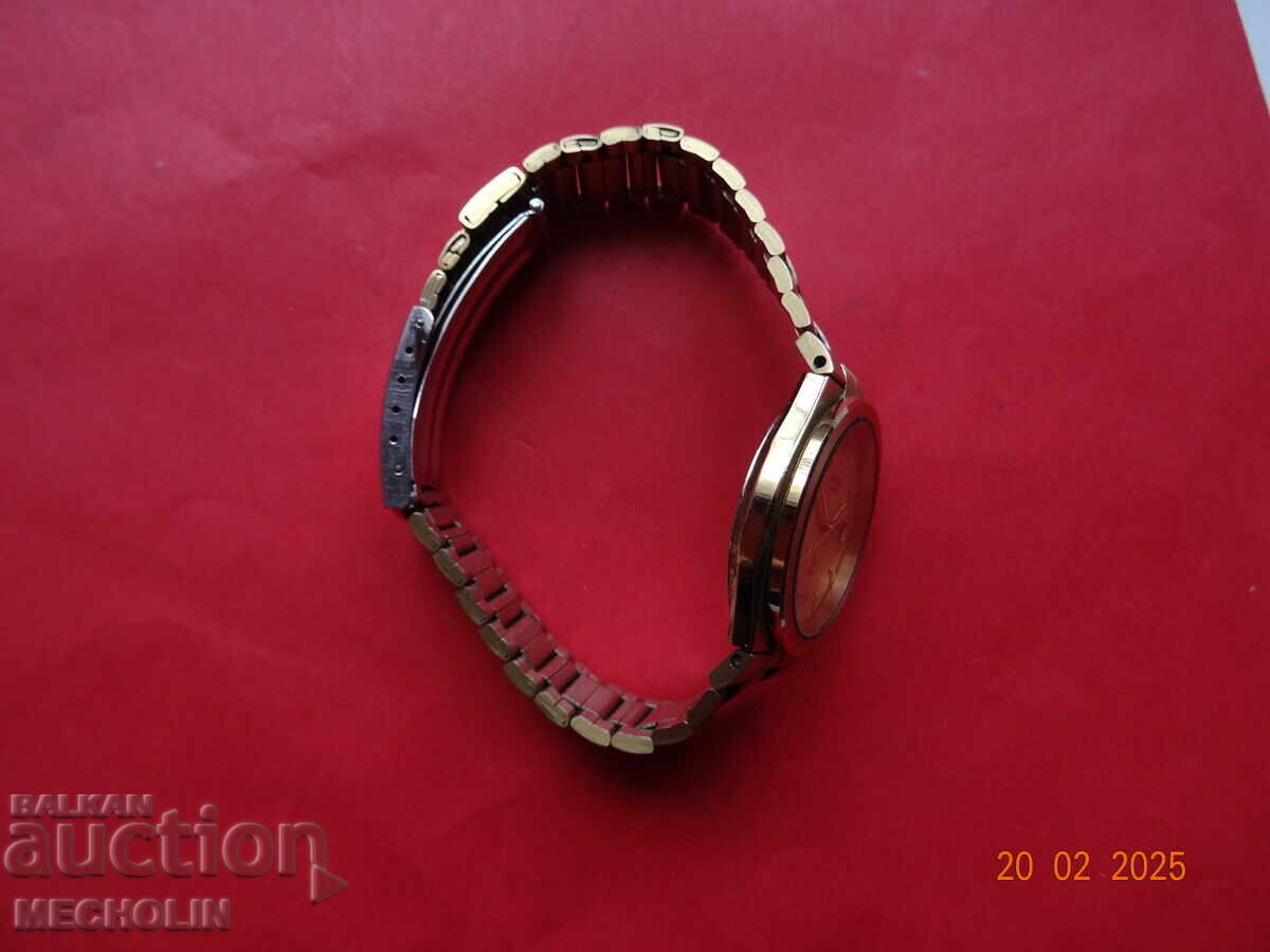 Auction JAPANESE COLLECTOR'S WATCH SEIKO SD 100 QUARTZ Auction JAPANESE COLLECTOR'S WATCH SEIKO SD 100 QUARTZ