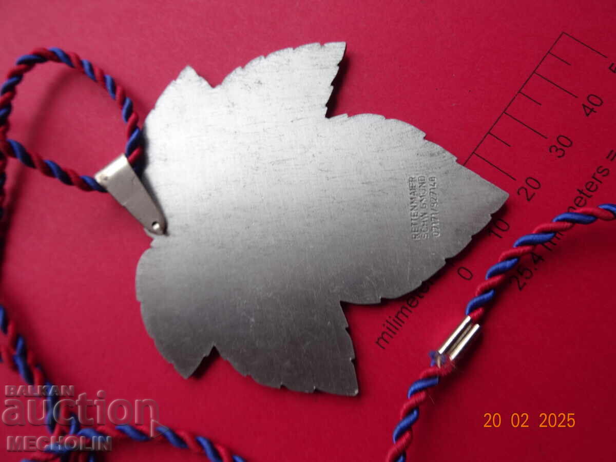 Delivery of BEAUTIFUL GERMAN MEDAL Delivery of BEAUTIFUL GERMAN MEDAL