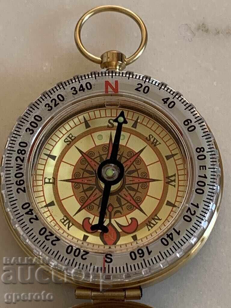 Delivery of Stylish new compass in a brass case Delivery of Stylish new compass in a brass case