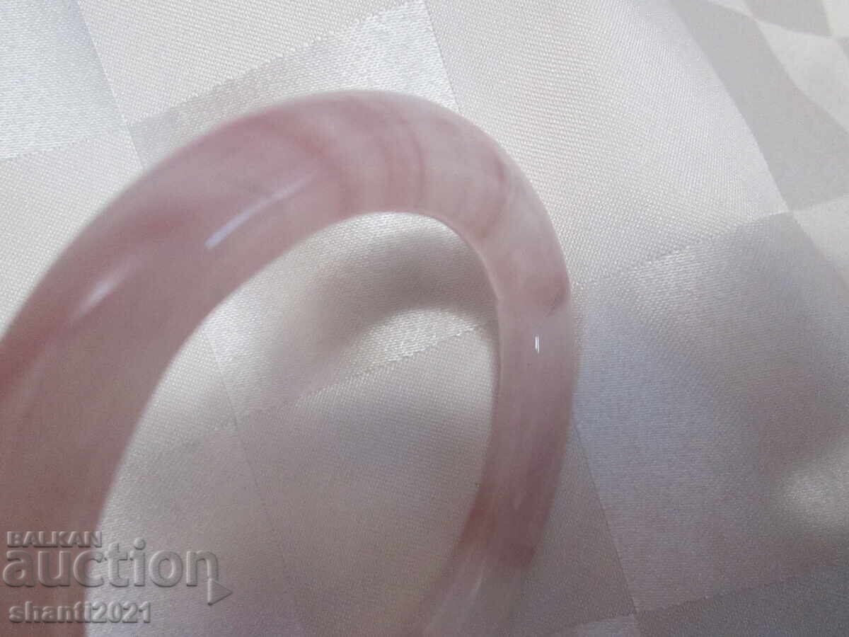 Bracelet made of solid rose quartz, semi-precious stone, 8.5x6.5cm. with price 55.00 BGN | € 28.12 Bracelet made of solid rose quartz, semi-precious stone, 8.5x6.5cm. with price 55.00 BGN | € 28.12