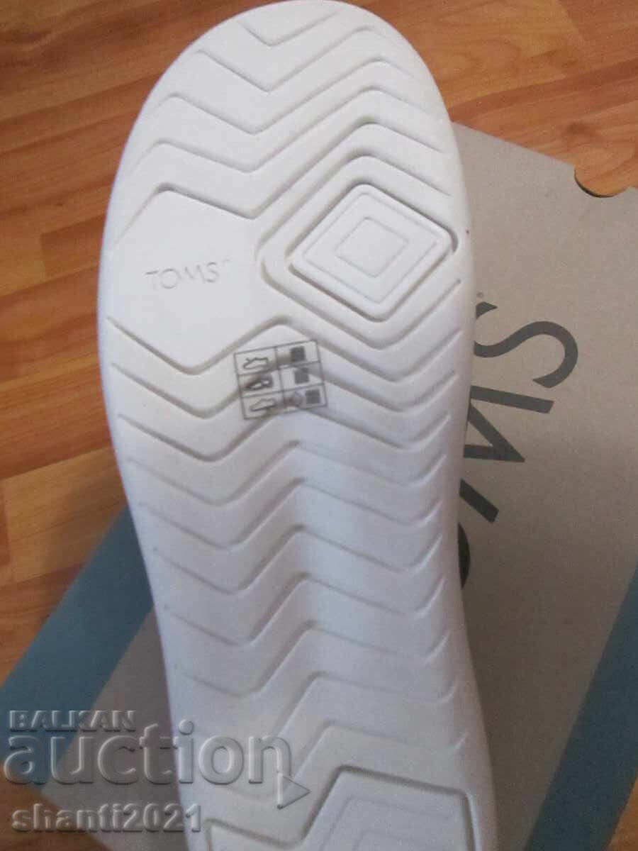 Licitație Noi papuci americani originali pentru femei TOMS, No.42